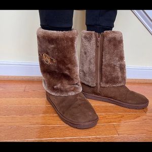 Gently used boots MK